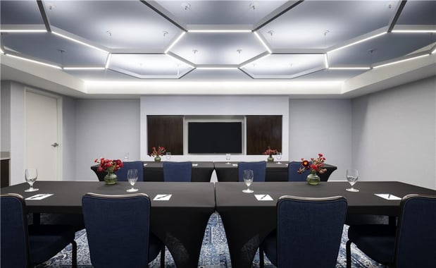 Images Graduate by Hilton Dallas