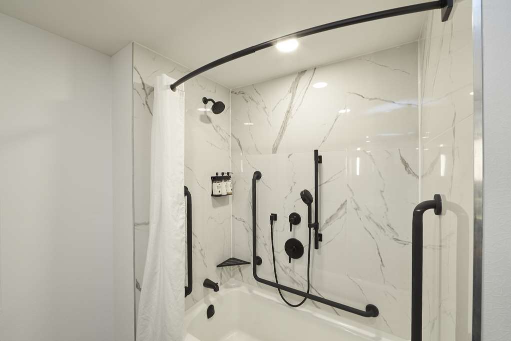 Images Bloom Mississauga, Tapestry Collection by Hilton