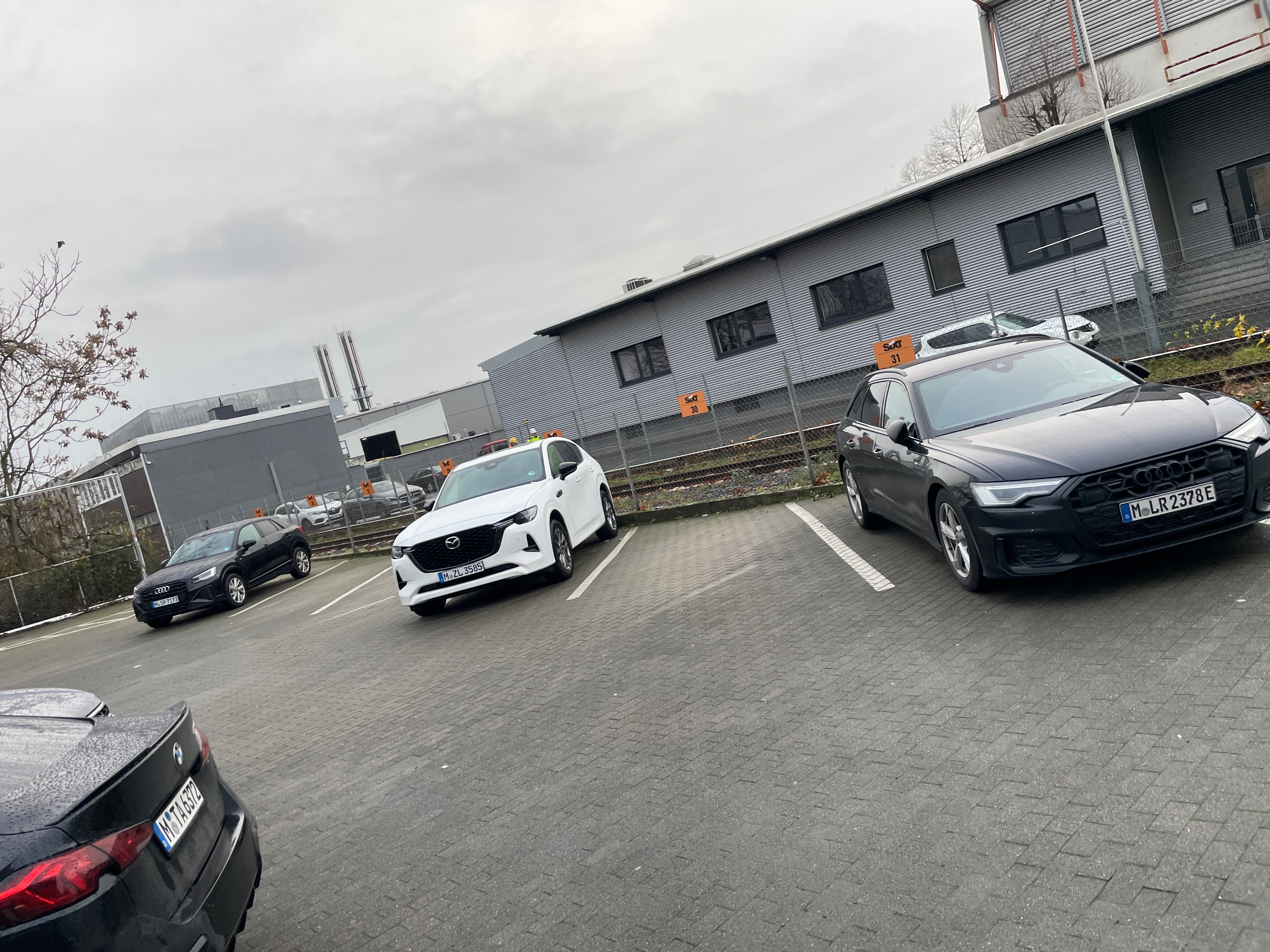 SIXT Autovermietung Frankfurt am Main Ost, Hanauer Landstr. 340 in Frankfurt am Main