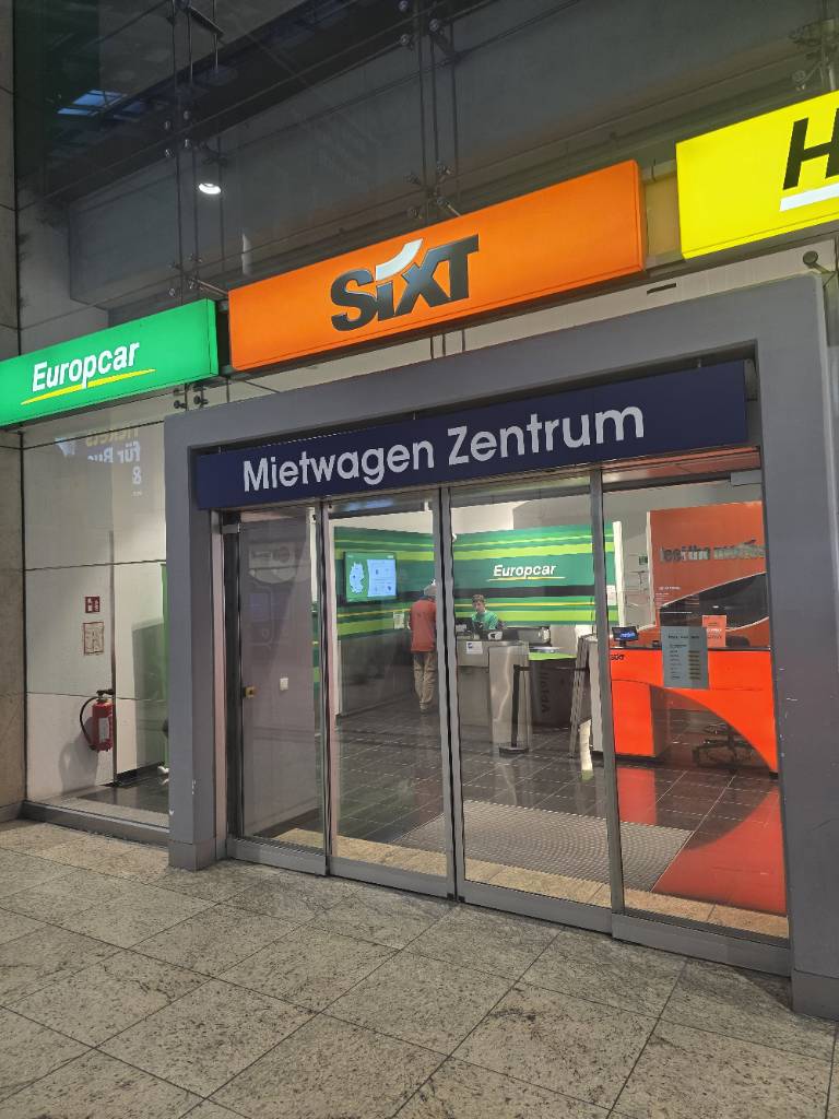 SIXT Autovermietung Köln Hauptbahnhof, Trankgasse 11 im Hbf in Köln