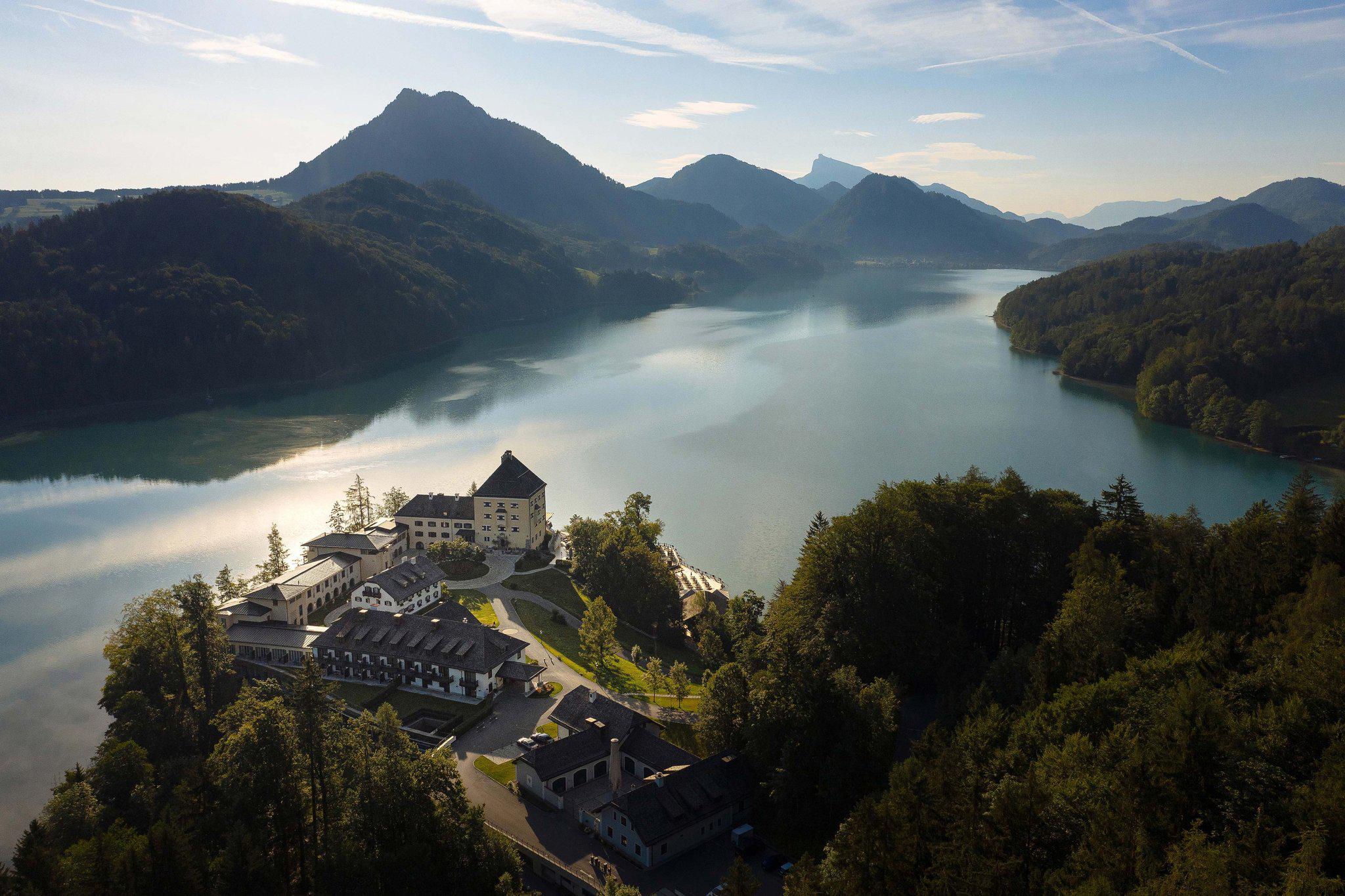 Schloss Fuschl, a Luxury Collection Resort & Spa, Fuschlsee-Salzburg, Schloss Strasse 19 in Hof Bei Salzburg