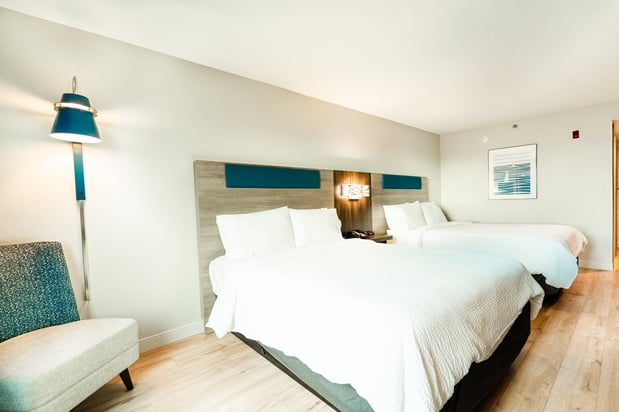 Images Holiday Inn Express & Suites Cocoa Beach by IHG