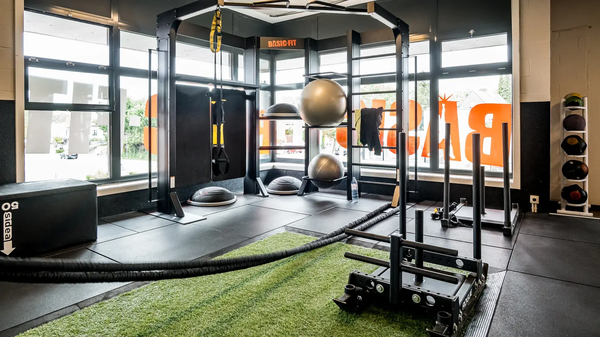 Images Basic-Fit 24/7