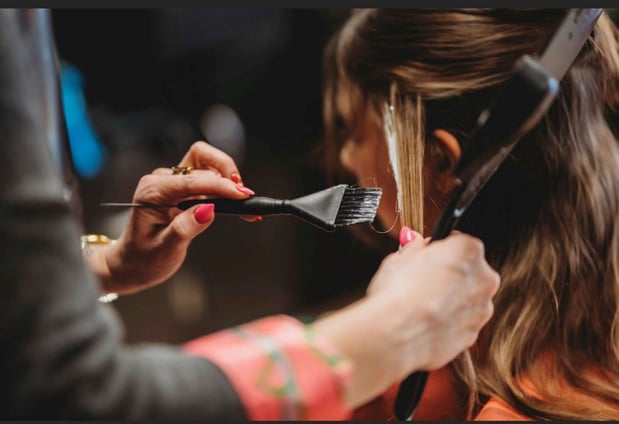 Images Revilo - A Liz L Bean Salon