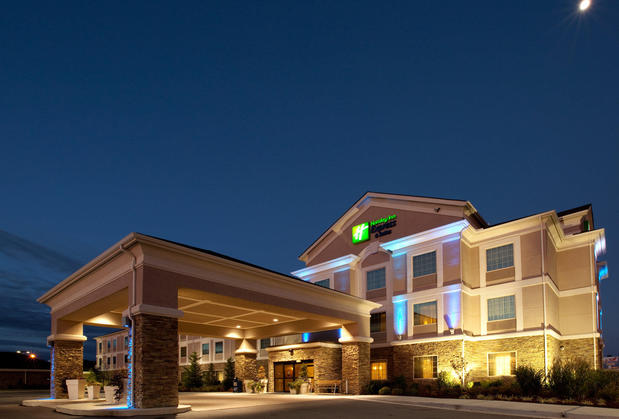 Images Holiday Inn Express & Suites Ada, an IHG Hotel