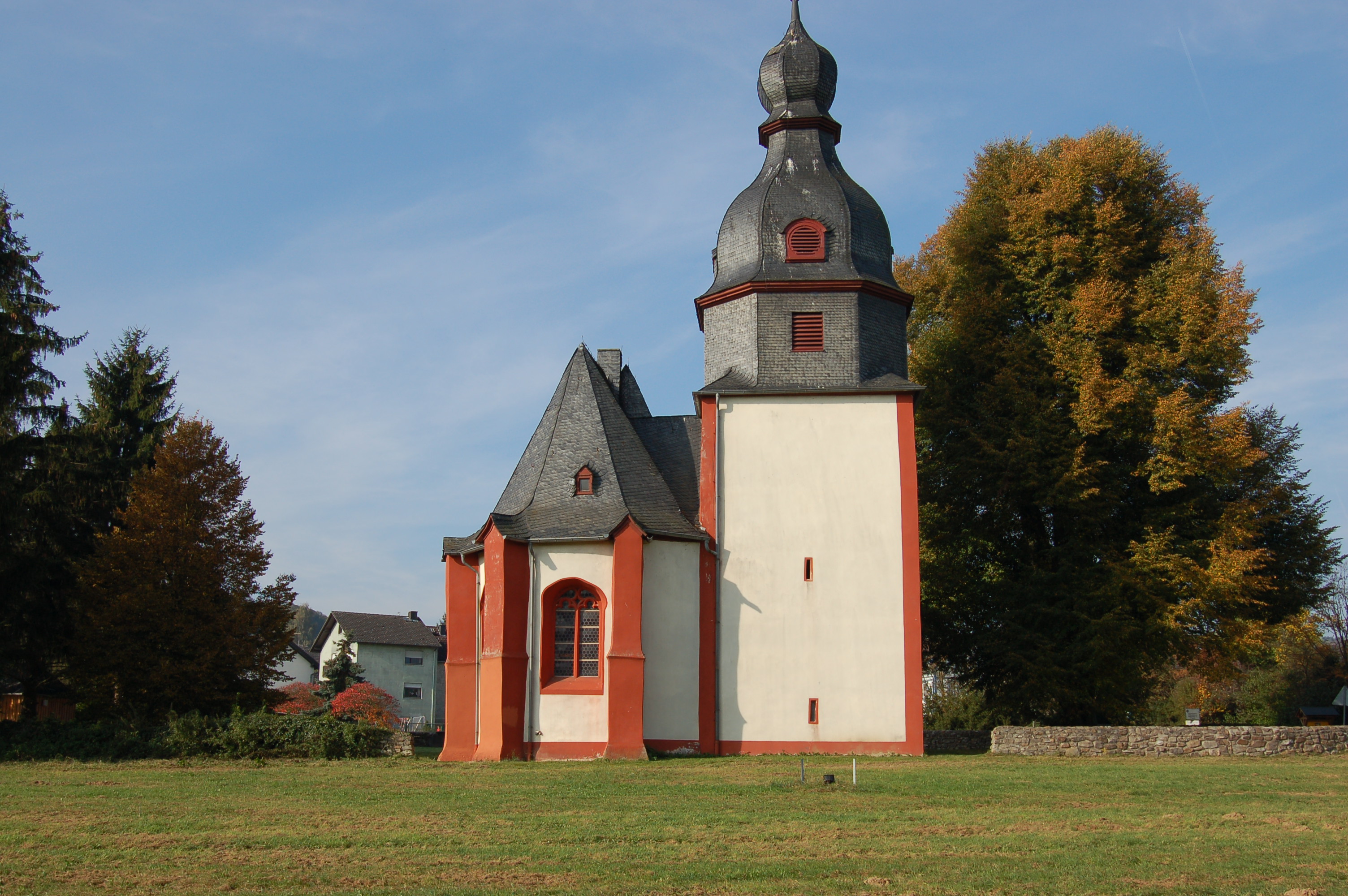 Bild 3 Johanneskirche - Evangelische Johanneskirchengemeinde Niederseelbach in Niedernhausen