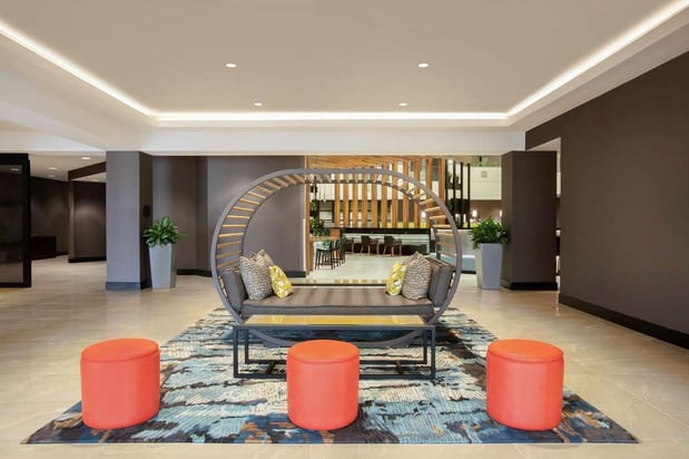 Images Embassy Suites by Hilton Orlando Airport