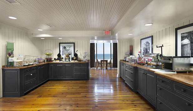 Images Hampton Inn & Suites Myrtle Beach/Oceanfront