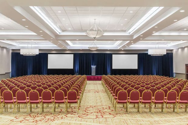 Images DoubleTree by Hilton Hotel Newark Airport