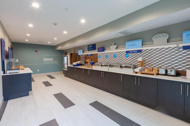 Images Holiday Inn Express & Suites Arlington North – Stadium Area by IHG