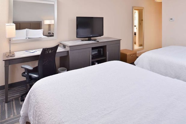 Images Hampton Inn closest to Universal Orlando
