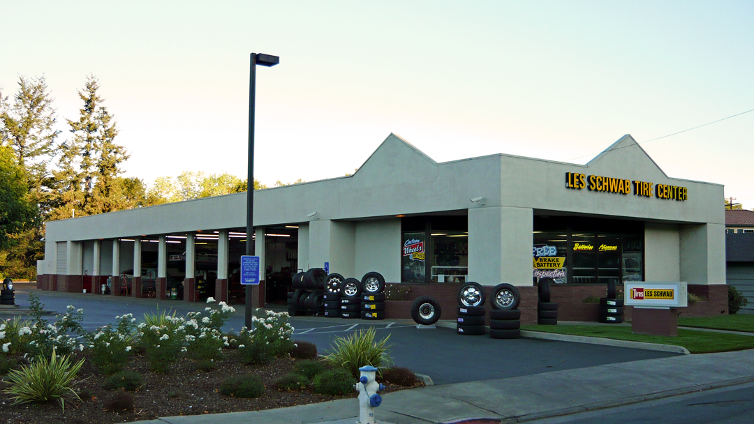 Les Schwab Tire Center