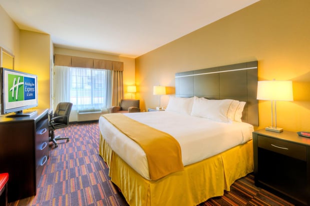 Images Holiday Inn Express & Suites Granbury by IHG