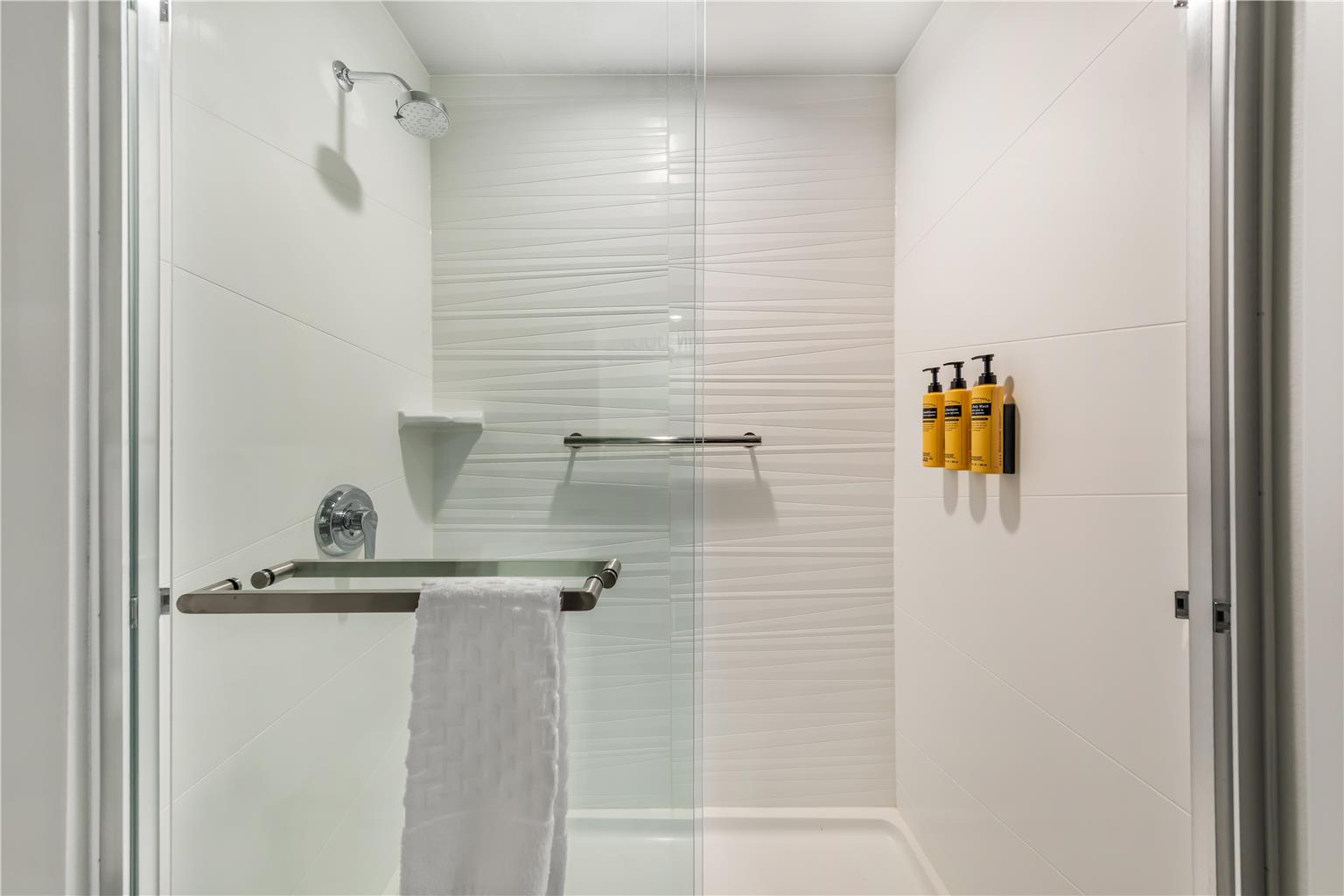 King Guest Bathroom
