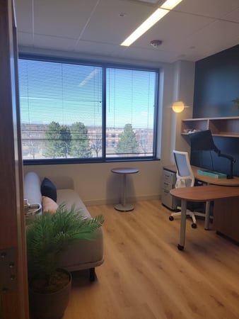 Images LifeStance Therapists & Psychiatrists Centennial