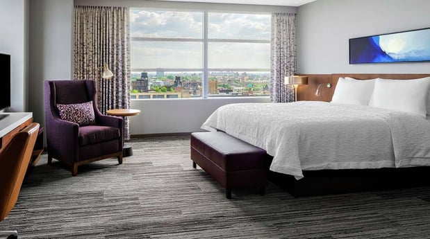 Images Hilton Garden Inn Chicago McCormick Place