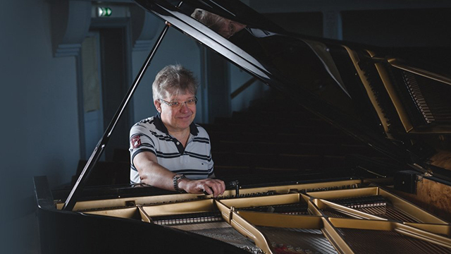 Images Din Pianostämmare I Halland AB