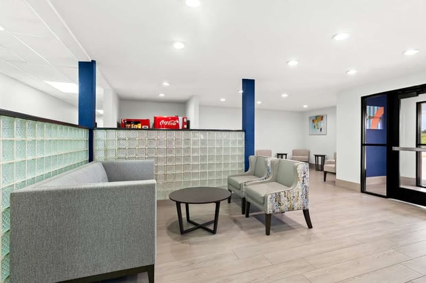 Images SureStay by Best Western Groves