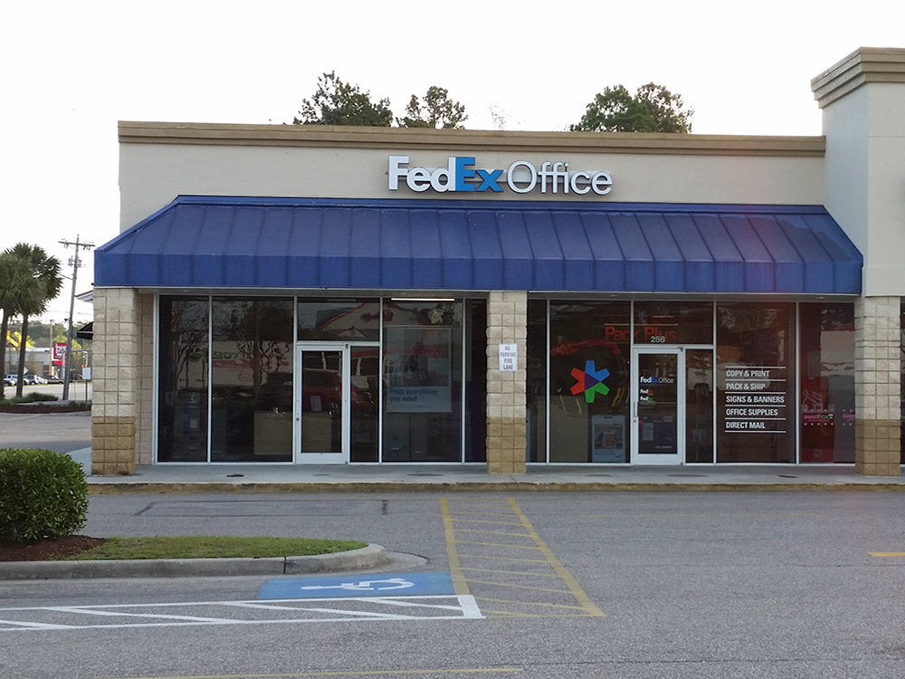 Exterior photo of FedEx Office location at 258 Hwy 17 N\t Print quickly and easily in the self-service area at the FedEx Office location 258 Hwy 17 N from email, USB, or the cloud\t FedEx Office Print & Go near 258 Hwy 17 N\t Shipping boxes and packing services available at FedEx Office 258 Hwy 17 N\t Get banners, signs, posters and prints at FedEx Office 258 Hwy 17 N\t Full service printing and packing at FedEx Office 258 Hwy 17 N\t Drop off FedEx packages near 258 Hwy 17 N\t FedEx shipping near 258 Hwy 17 N