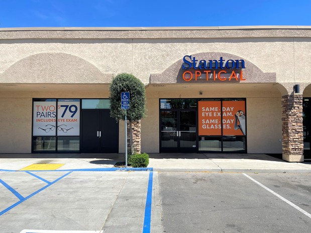 Images Stanton Optical