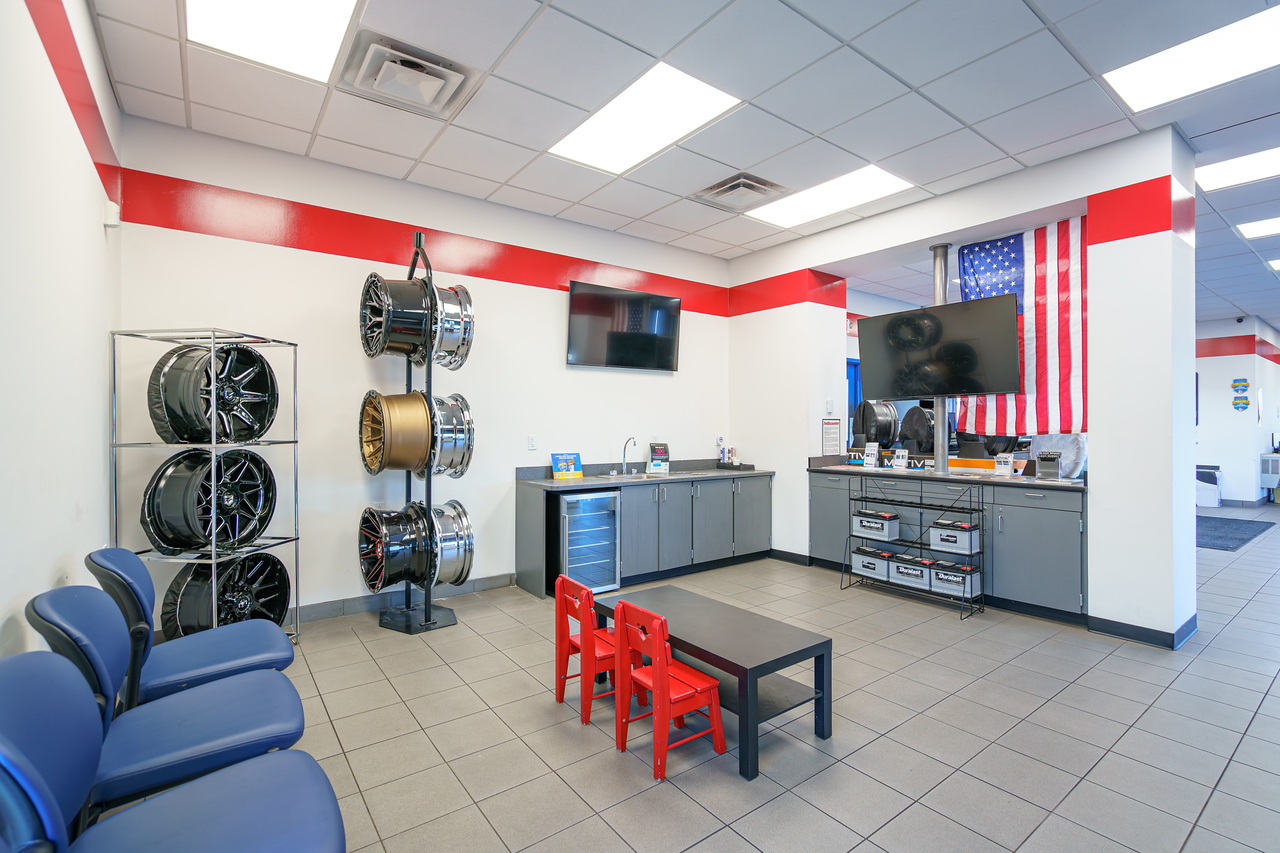 Tire Discounters on 8081 N Springboro Pike in Miamisburg