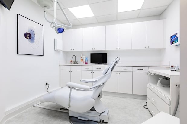 Images Plantation Dental & Anesthesia Associates, PA