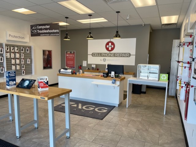 CPR Cell Phone Repair Albuquerque Northwest NM - store interior