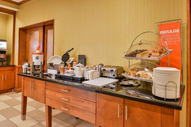 Images Hampton Inn Emporia