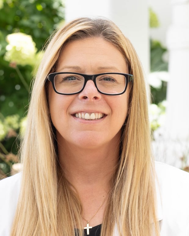 Images Pamela C. Masella, MD, FACS, FASMBS, DABS-FPMBS