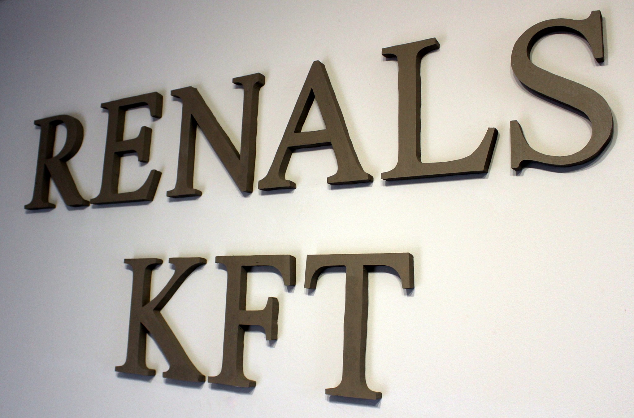 Images Autókölcsönzés Autóbérlés Autókölcsönző Renals Kft.