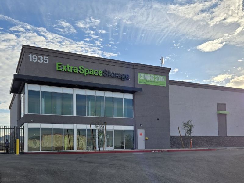 Extra Space Storage Image