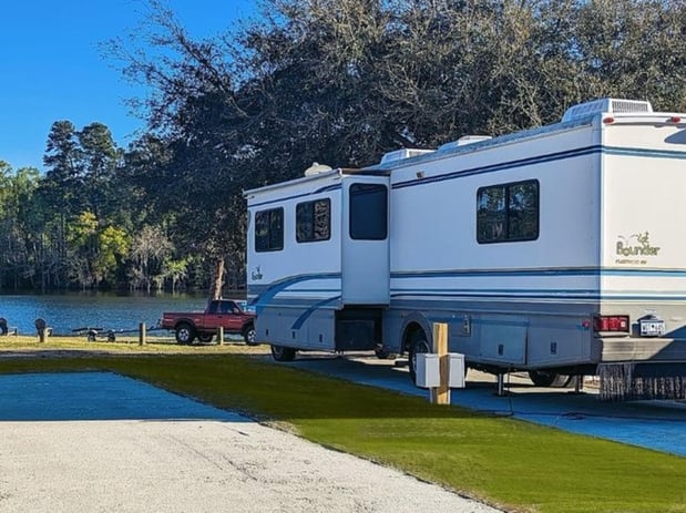 Images Bells Marina & Resort