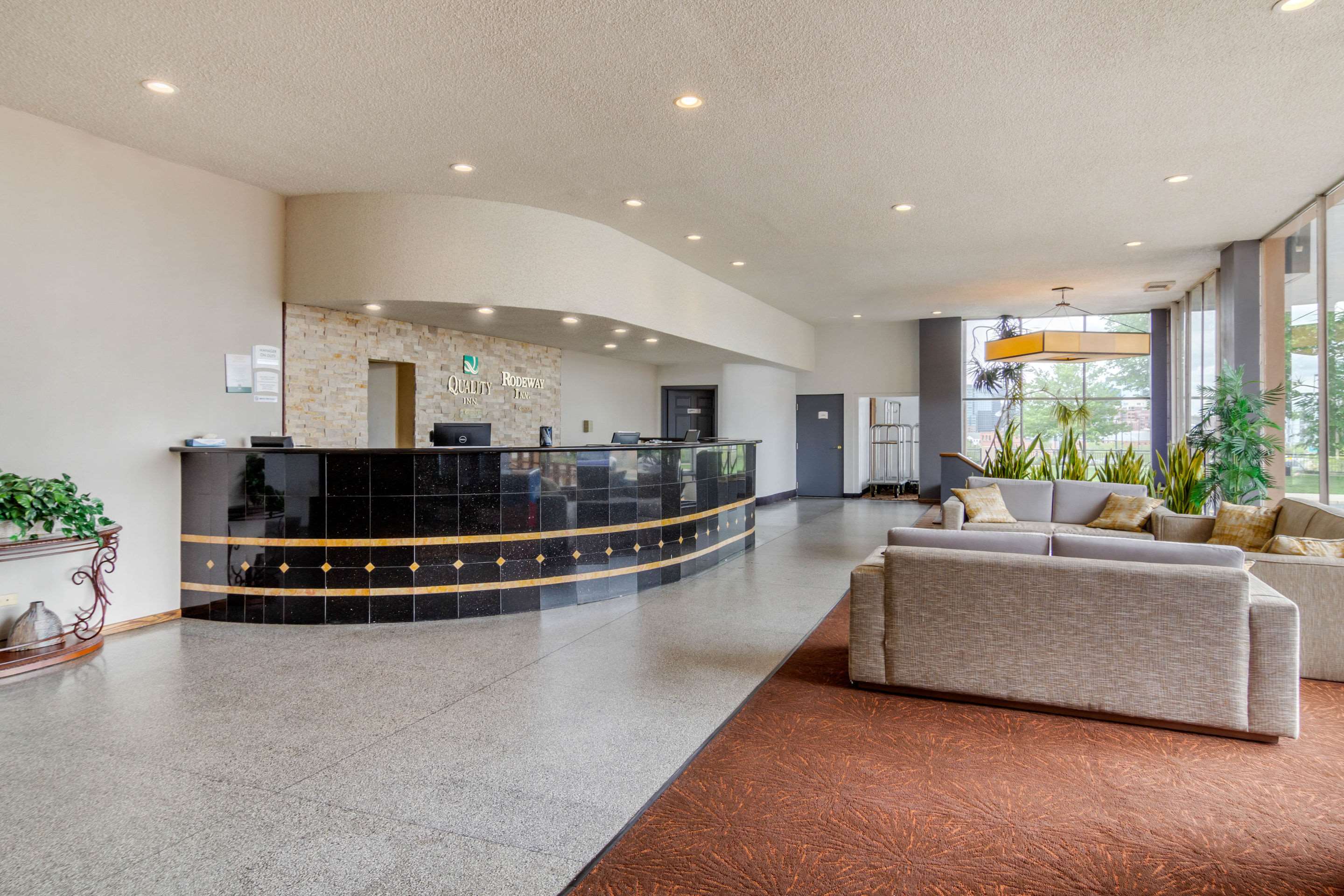 Lobby with sitting area