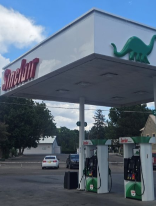 Sinclair gas station fueling island