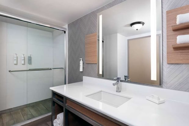 Images Hilton Garden Inn Tampa Airport Westshore