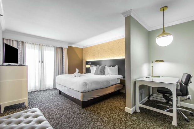 Images The Burgundy Hotel, Tapestry Collection by Hilton