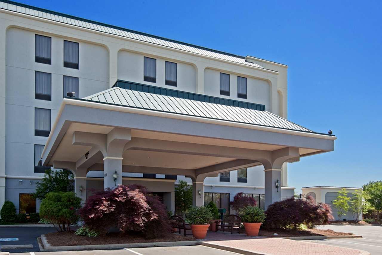 Hampton Inn Louisville-Northeast