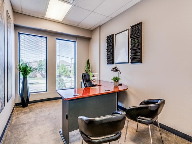 Images Lucid Private Offices - Keller / Fort Worth Alliance