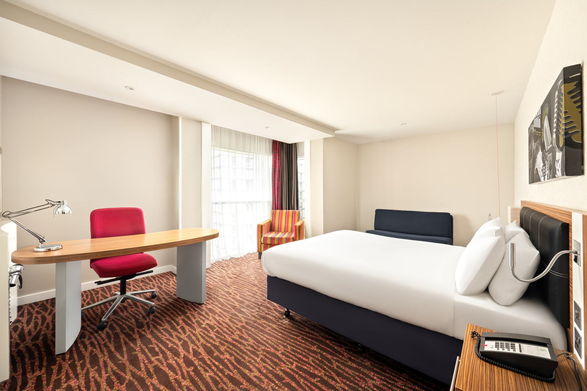 Images Holiday Inn Manchester - Mediacityuk by IHG