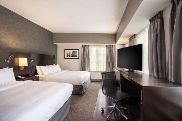 Images The Mosey Buffalo Williamsville, Tapestry Collection by Hilton