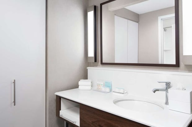 Images Hampton Inn & Suites Chicago-Downtown