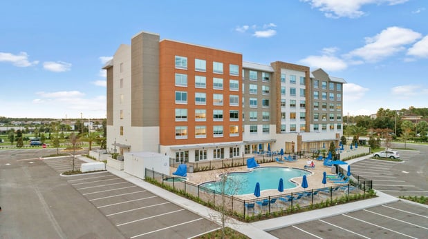 Images Holiday Inn Express & Suites Orlando - Lake Buena Vista by IHG