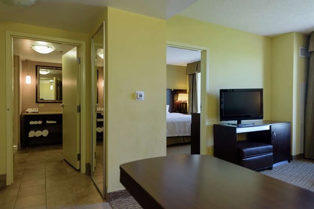 Images Embassy Suites by Hilton Minneapolis North