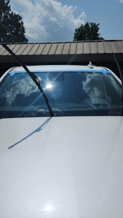 Images Skyview Auto Glass Walled Lake