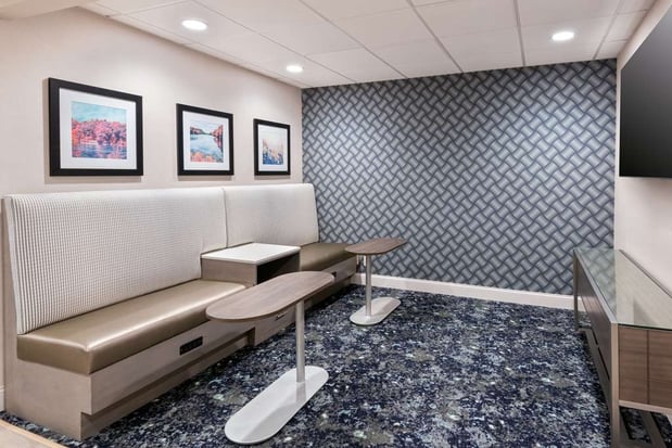 Images Hampton Inn Hartford/Airport