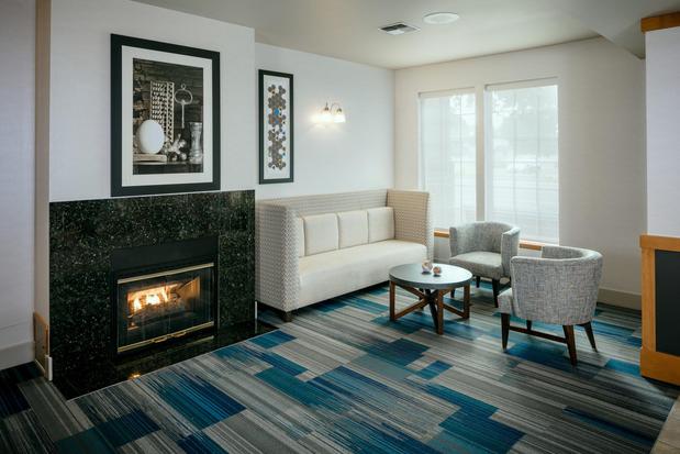 Images Holiday Inn Express Corvallis-on the River by IHG