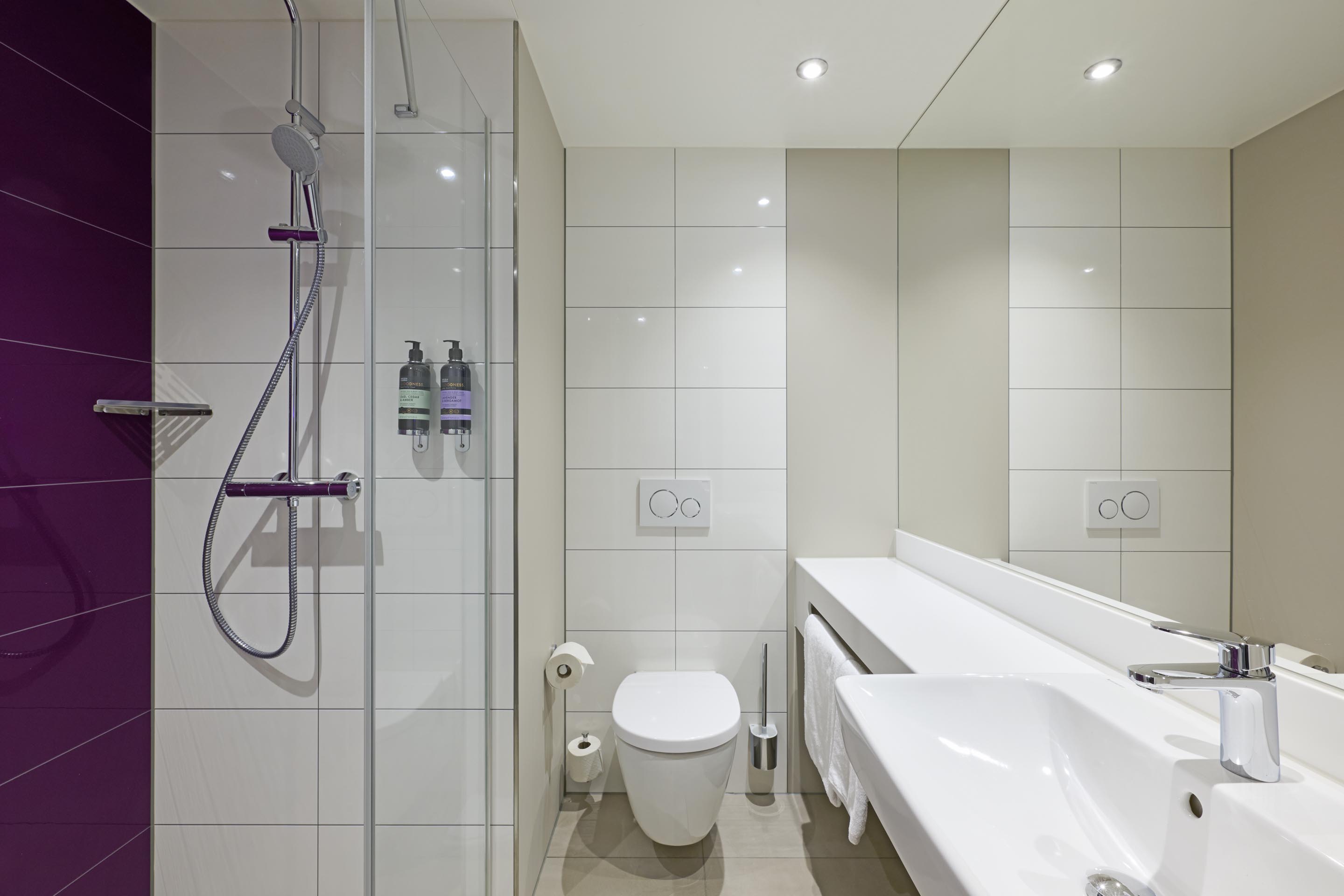 Premier Inn Stuttgart Zuffenhausen Hotel, Strohgäustraße 11 in Stuttgart