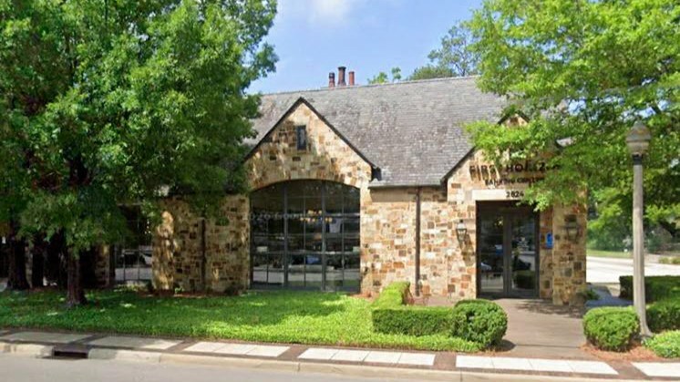 First Horizon Bank
2824 Cahaba Rd.
Mountain Brook, AL 35223
(205) 803-5915