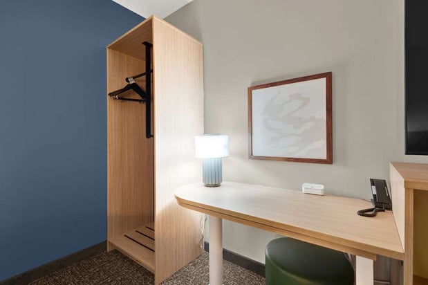 Images Spark by Hilton Plymouth