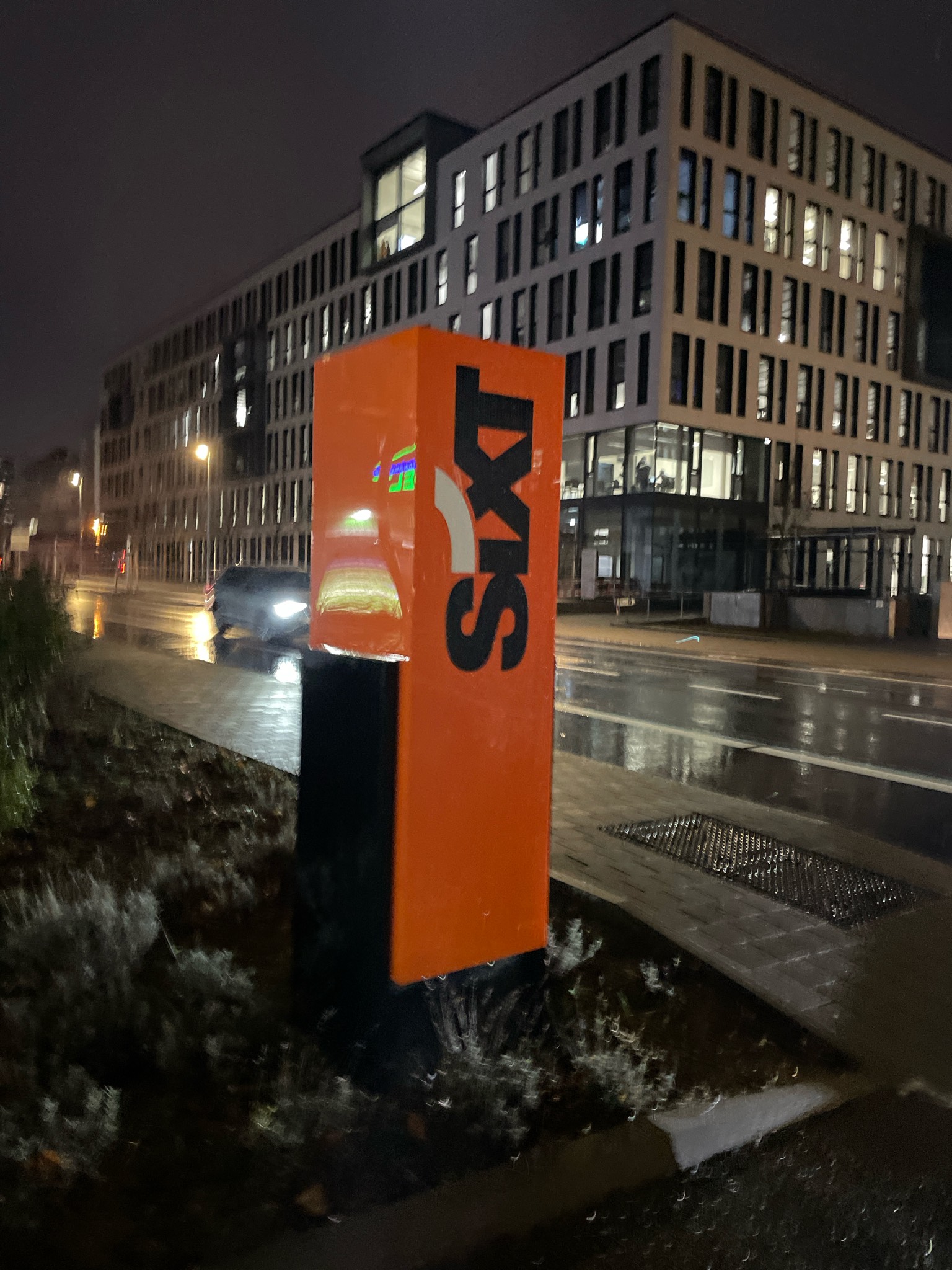 SIXT Mietwagen & Transporter mieten Stuttgart Vaihingen, Industriestr. 26 in Stuttgart